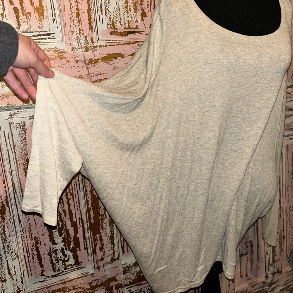 White House Black Market cream colored Tunic - Picture 3 of 5
